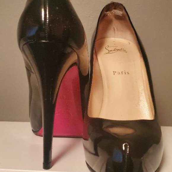 CHRISTIAN LOUBOUTIN PATENT LEATHER PUMPS - Picture 5 of 7